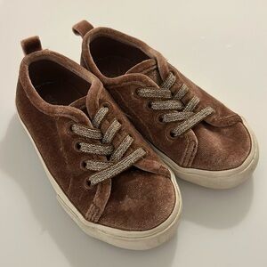 Old Navy bronze crushed velvet faux lace slip ons, size 6 little kid, VGUC